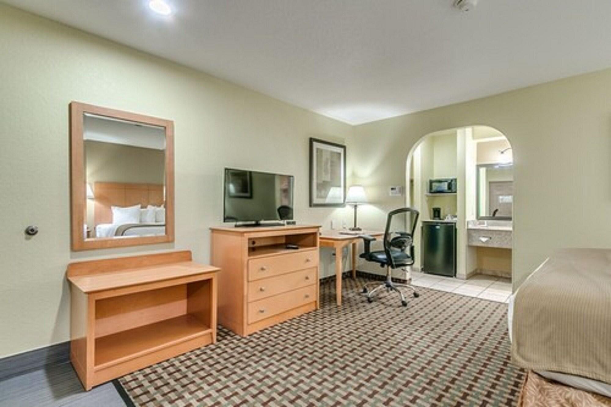 Days Inn By Wyndham Lubbock South Zewnętrze zdjęcie