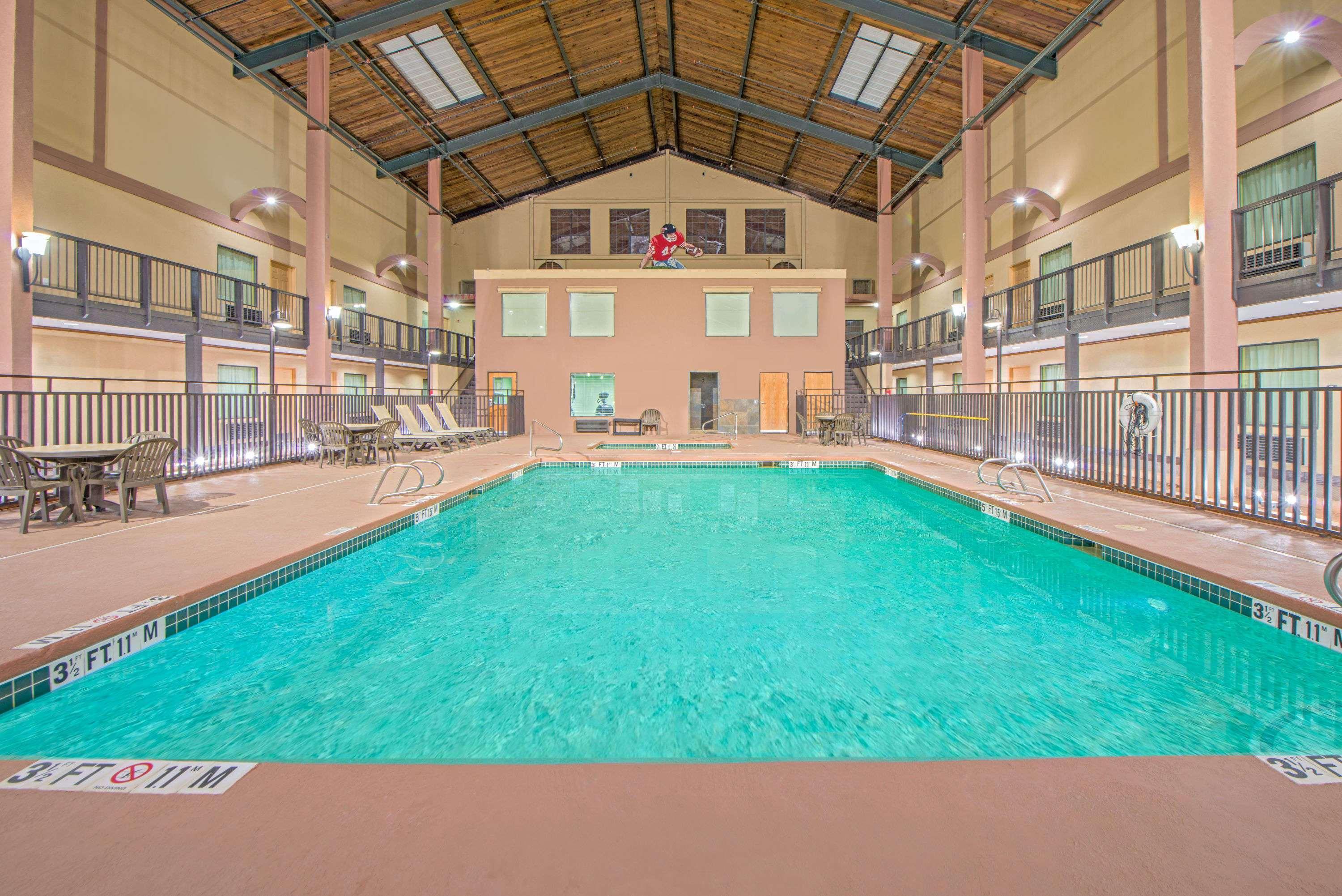 Days Inn By Wyndham Lubbock South Zewnętrze zdjęcie