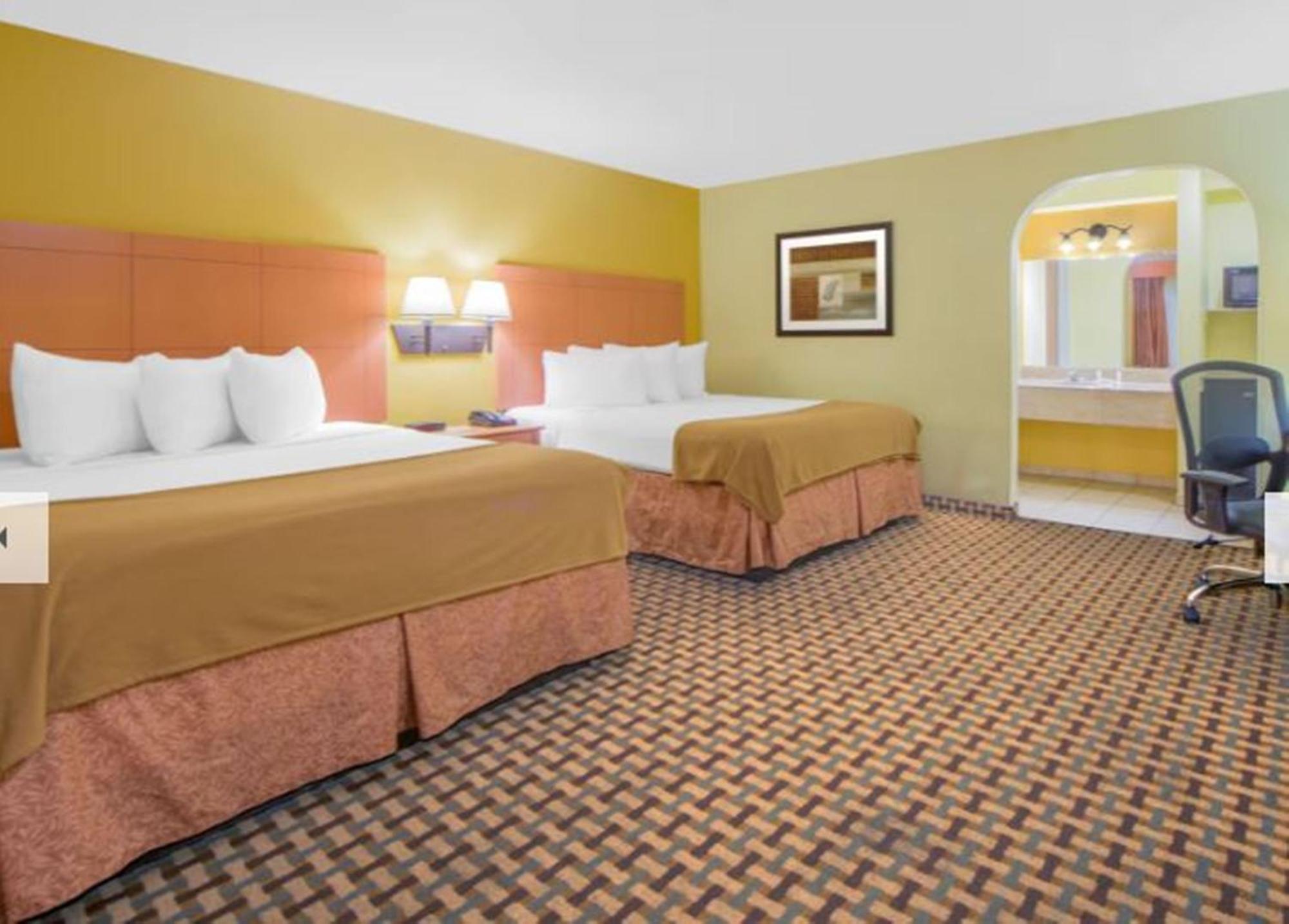 Days Inn By Wyndham Lubbock South Zewnętrze zdjęcie
