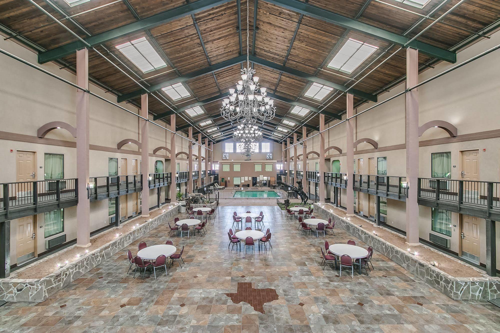 Days Inn By Wyndham Lubbock South Zewnętrze zdjęcie