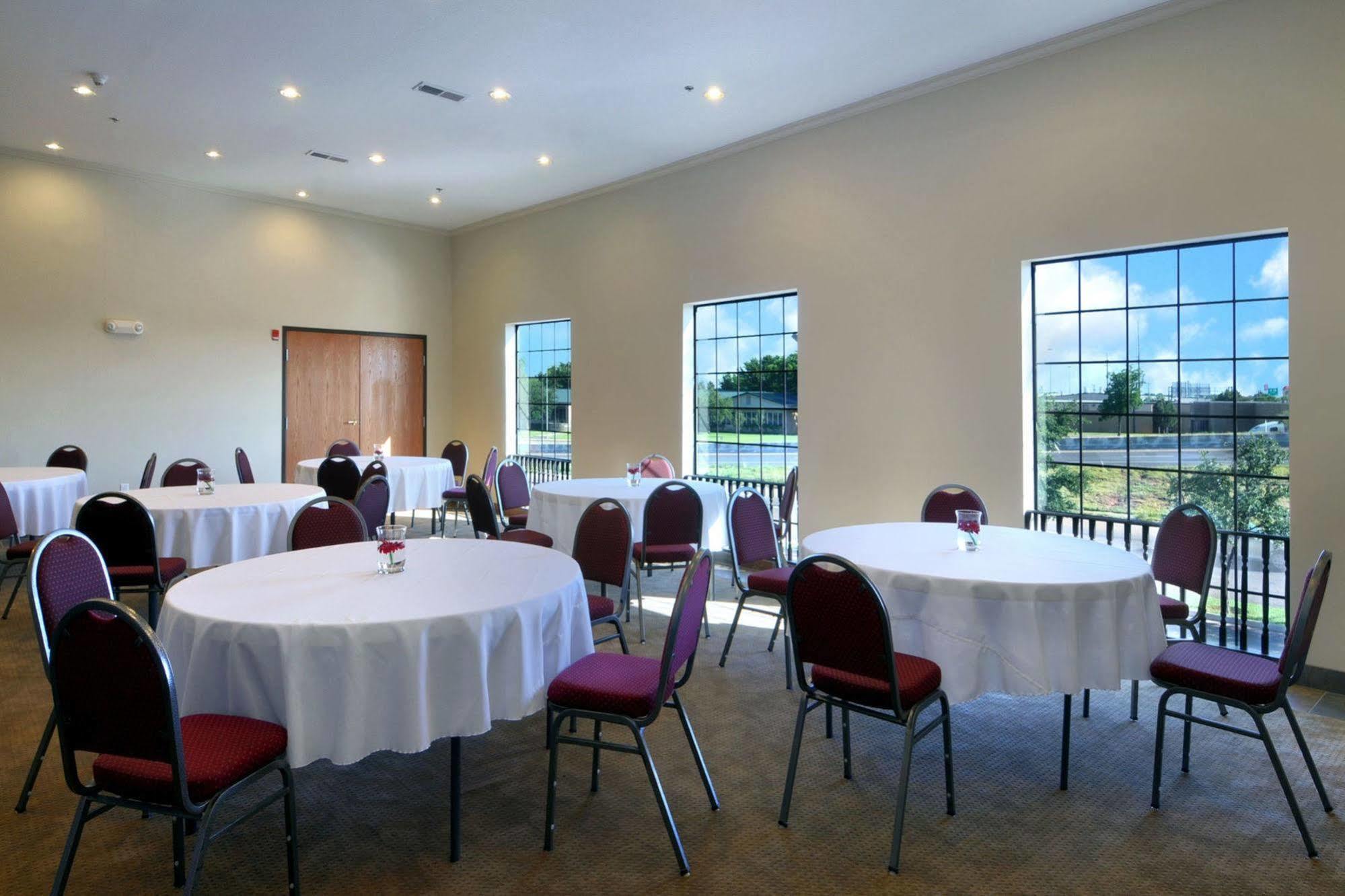 Days Inn By Wyndham Lubbock South Zewnętrze zdjęcie